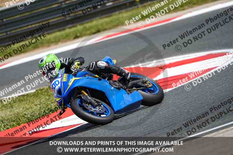cadwell no limits trackday;cadwell park;cadwell park photographs;cadwell trackday photographs;enduro digital images;event digital images;eventdigitalimages;navarra;no limits trackdays;peter wileman photography;racing digital images;trackday digital images;trackday photos